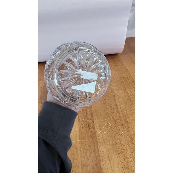 SHANNON CRYSTAL VASE DESIGNS OF IRELAND - Picture 4 of 7